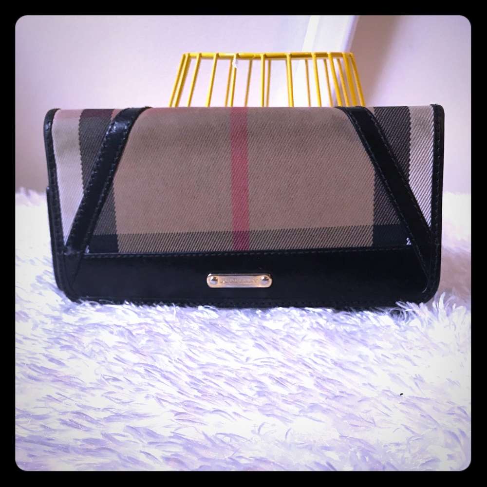Burberry wallet